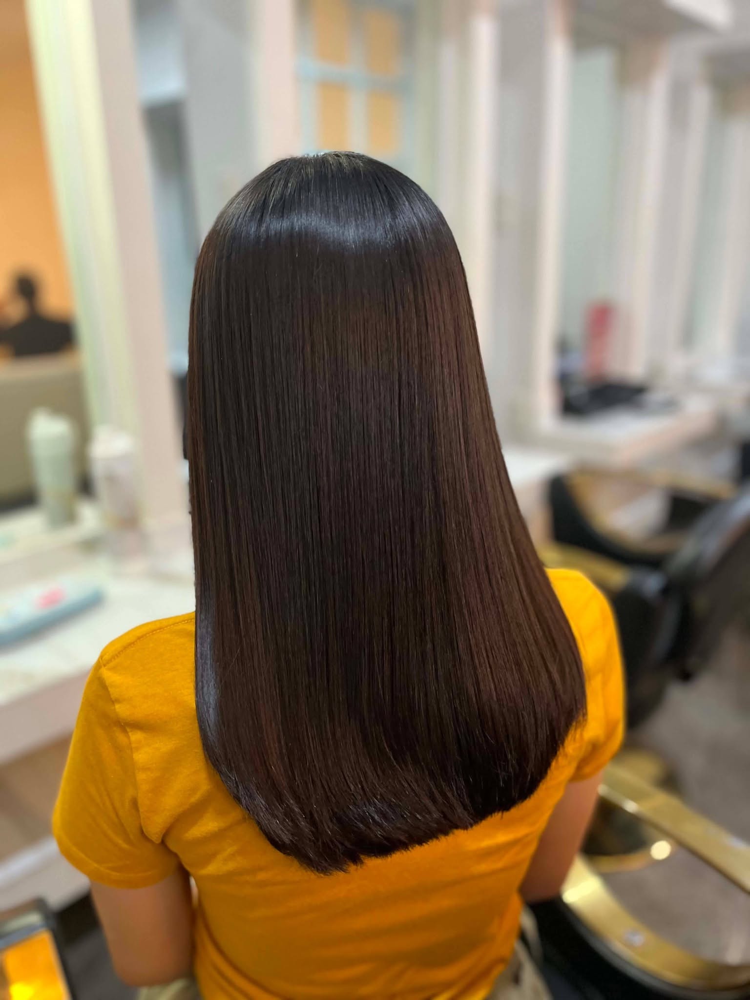 Men's grooming service at Elitista Salon
